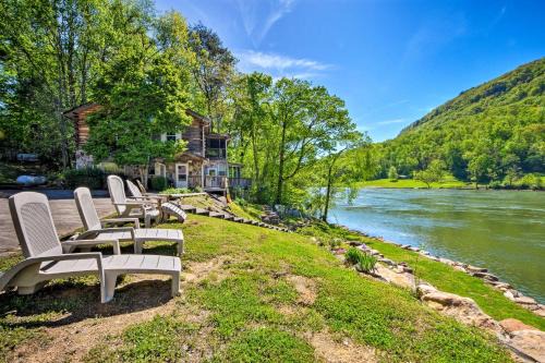 Tenn Riverfront Cabin - 10 Mi to Chattanooga