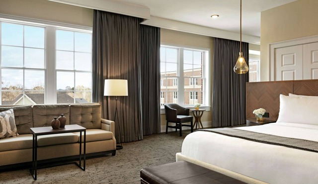 The Harpeth Franklin Downtown, Curio Collection by Hilton in Franklin