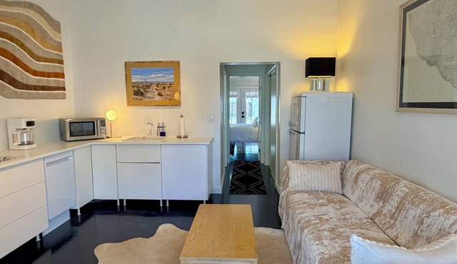 The No. 5: Downtown condo in prime location