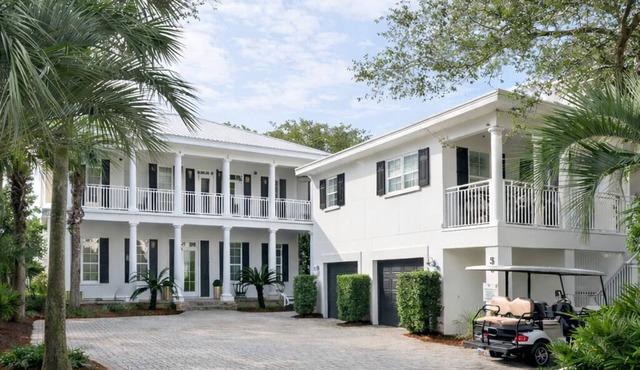 The Pink Pearl: Luxury, Gated, 200 Yards to Sand, 7+ Bedroom, Golf Cart & Bikes