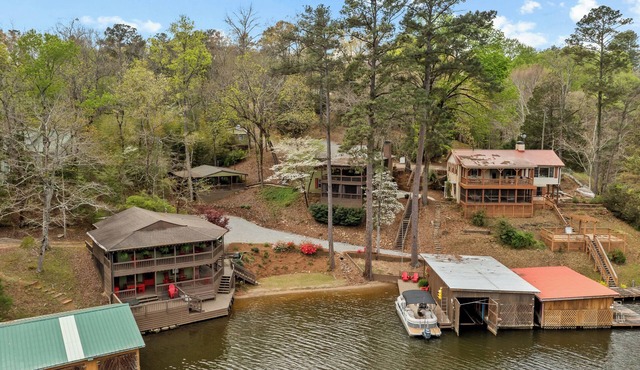 The Poet’s Hideaway: A Standalone Forest & Water Escape, Lake Mitchell, Clanton
