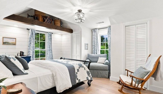 The Ruby Lee Room at The Ball Ground House in Ball Ground
