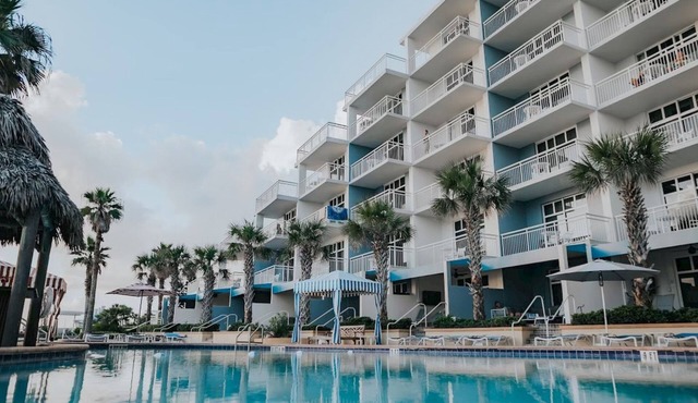 The Shores | Coastal King | Beach yoga, s’mores kit | 2 Units