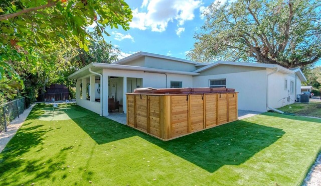 The Ultimate Escape-Swim Spa Home - Bradenton, FL