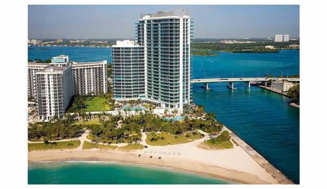 TOTALLY UPGRADED 5 * Privately Managed Suite at the Ritz Carlton