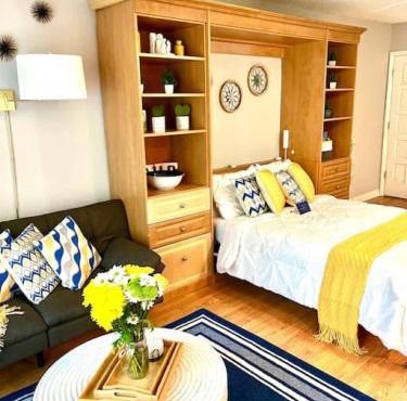 Town and Country Hideaway