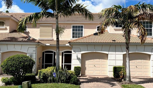 Townhouse in Gated Community