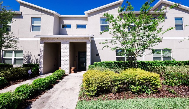 Tranquil Bliss Retreat at Champions Gate: A Luxurious 4-Bed Haven with Private Pool