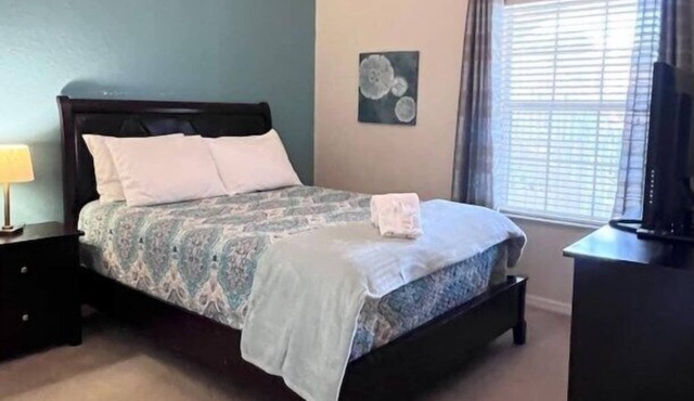 Tropical Lakefront Escape! Pool, Resort Fun & Near Disney