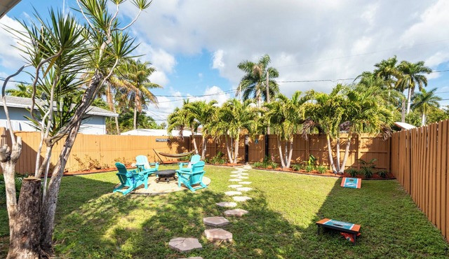 Tropical Oasis 8 min to Beach