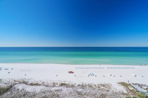 Turtle Love - Resort Amenities & Ocean Views