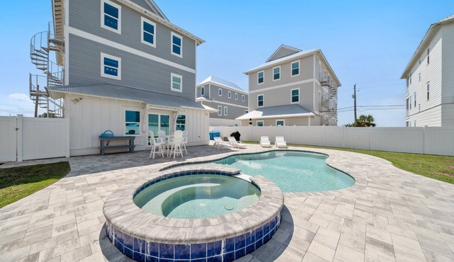 Twisted Sister | Luxury Ocean Views | Private Pool