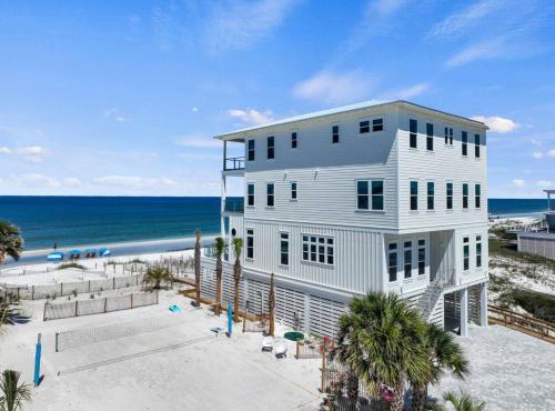 Ultimate Family Vacation: 9BR Gulffront Home | Infinity Pool | Beach Access