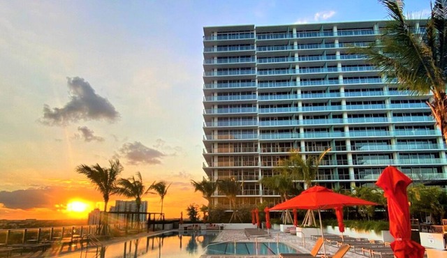 Ultra Panoramic City & Ocean Miami Downtown Views!