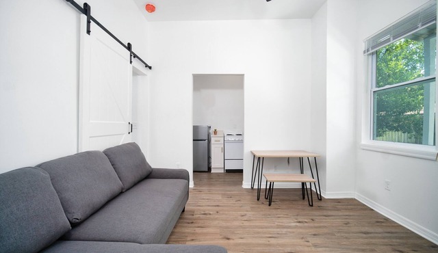 Unit C / Studio Unit