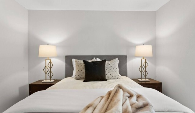 University Serenity Suites 15th