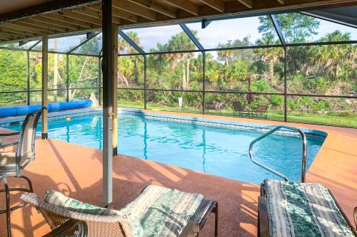 Venice Home w/Private Pool, 7 Mi to Beach!