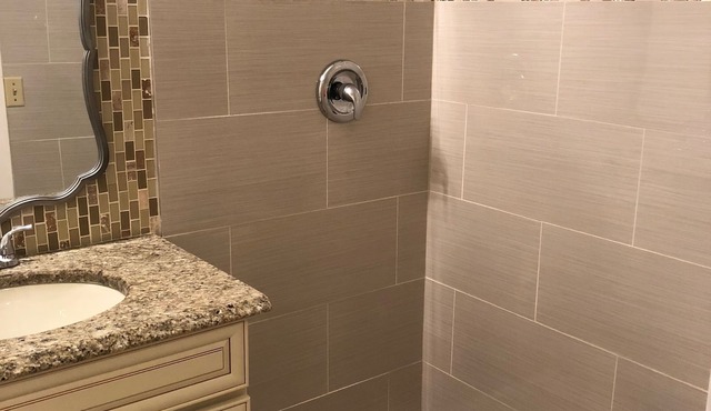 Very Comfortable Condo In Quiet Community