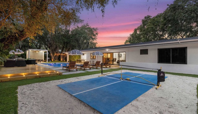 Villa Altaire | Pool | Mini Golf | Beach Fire Pit