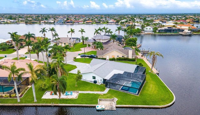 Villa Soleada | Gulf-Access, Heated Pool & Spa