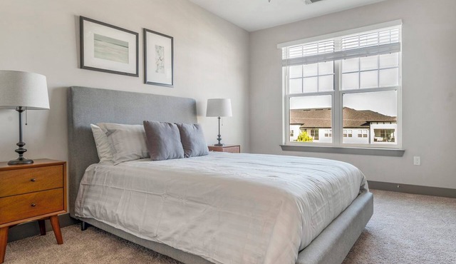 Vintage 1BD 1 - One Bedroom Apartment, Sleeps 2