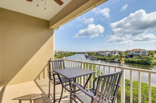 Walk to Beach & Marina! Ruskin Resort Retreat