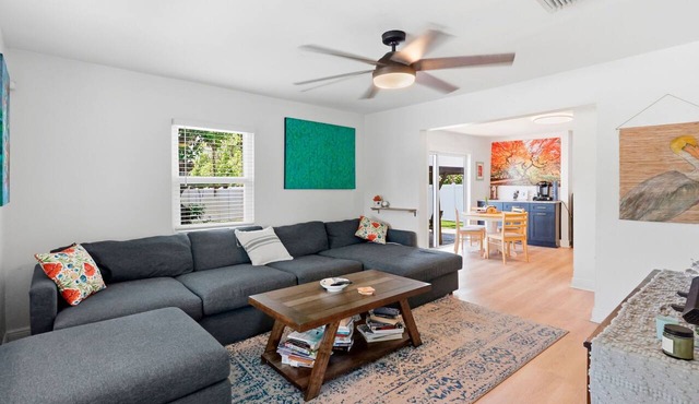Walk to Downtown Delray and beach. Huge fenced-in yard for dog