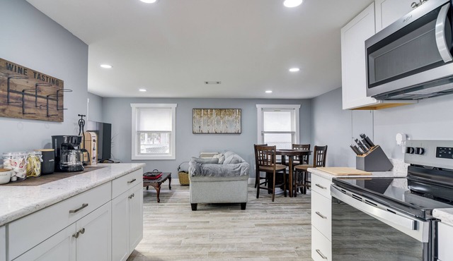 Walk to Restaurants: Home w/Yard in Safety Harbor