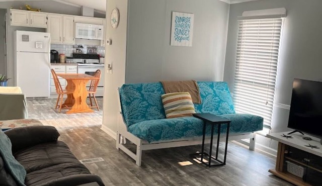 Water Front Home with Private Dock on Bond Creek in Aurora