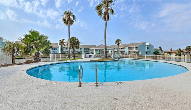 Waterfront Key Allegro Condo w/Balcony & Pool
