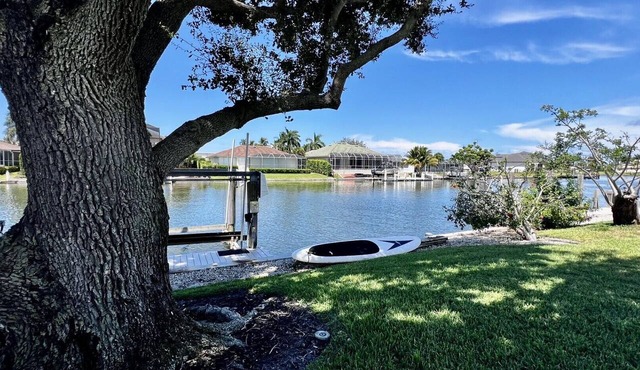 Waterfront Paradise with boat lift.