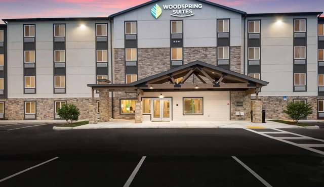 WoodSpring Suites Tampa Airport North Veterans Expressway