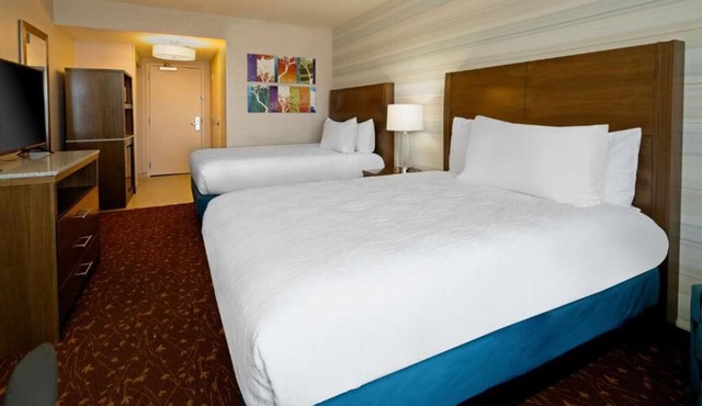 Your Gateway to Adventure! 2 Spacious Units, Pool, Pets Allowed, Free Shuttle!