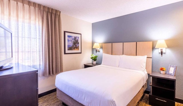 Your Home Away from Home in Colorado! Pet-friendly Property, Full Kitchen!