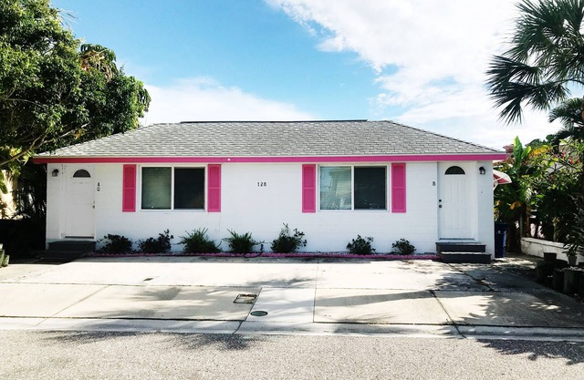 Beach Ave Escape B 