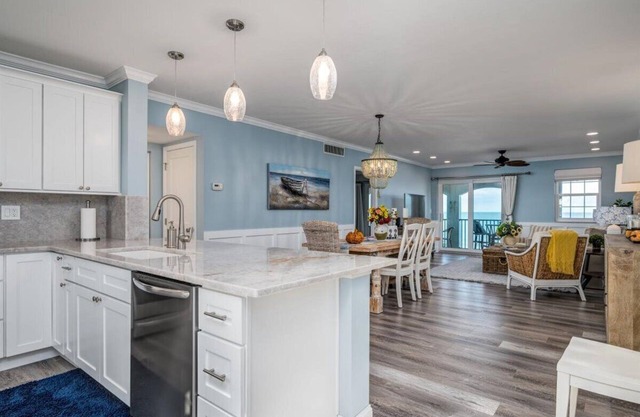 Class A Condo - located in Belleair Beach, FL