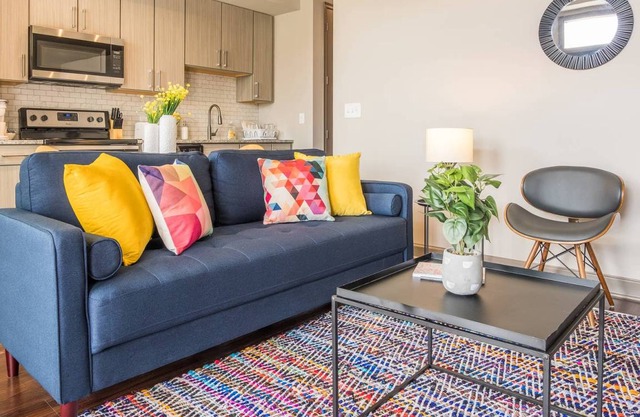 FRONTDESK | Midtown Apt, near Atlantic Station