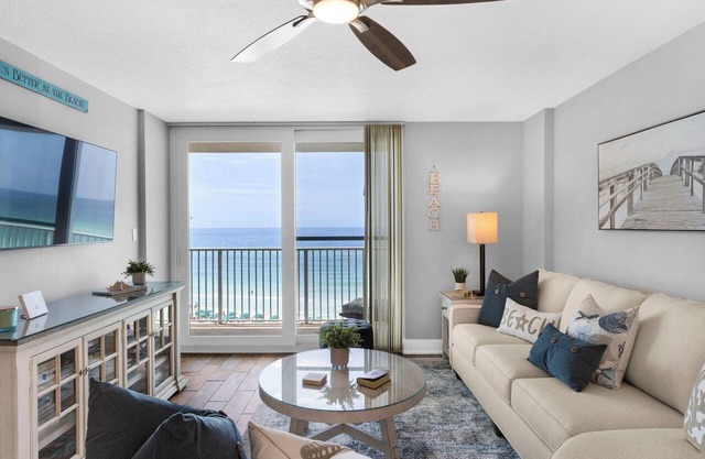 Private Beach Access w/Beach Chairs, Pool + Free Attraction Tickets!