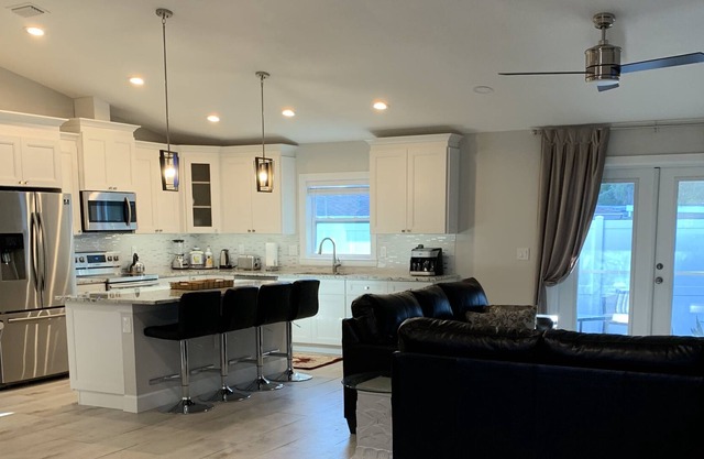 The Venice Retreat – Beautiful New Construction Home