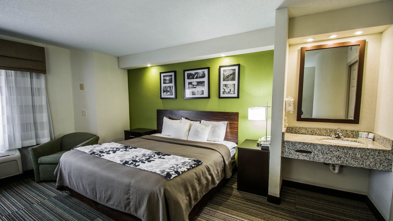 Photo of Bedroom in Leesburg