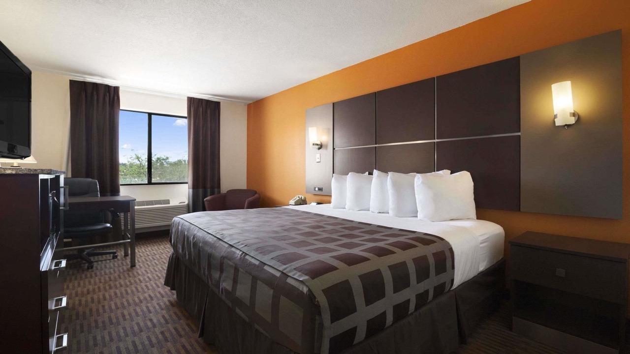 Photo of Bedroom in Los Lunas