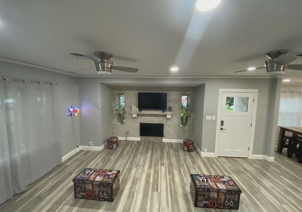 Photo of Livingroom in Hancock