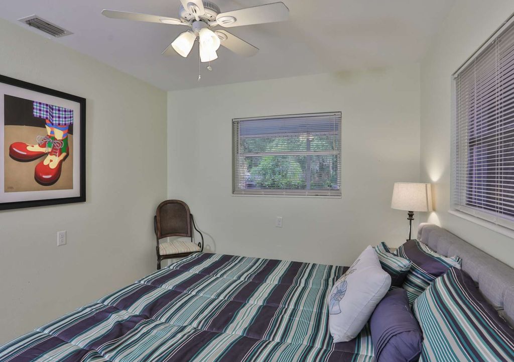 Photo of Bedroom in Gillespie Park