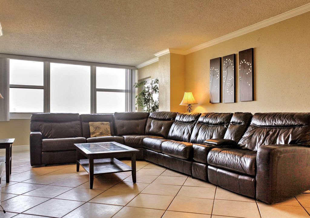 Photo of Livingroom in Galt Mile