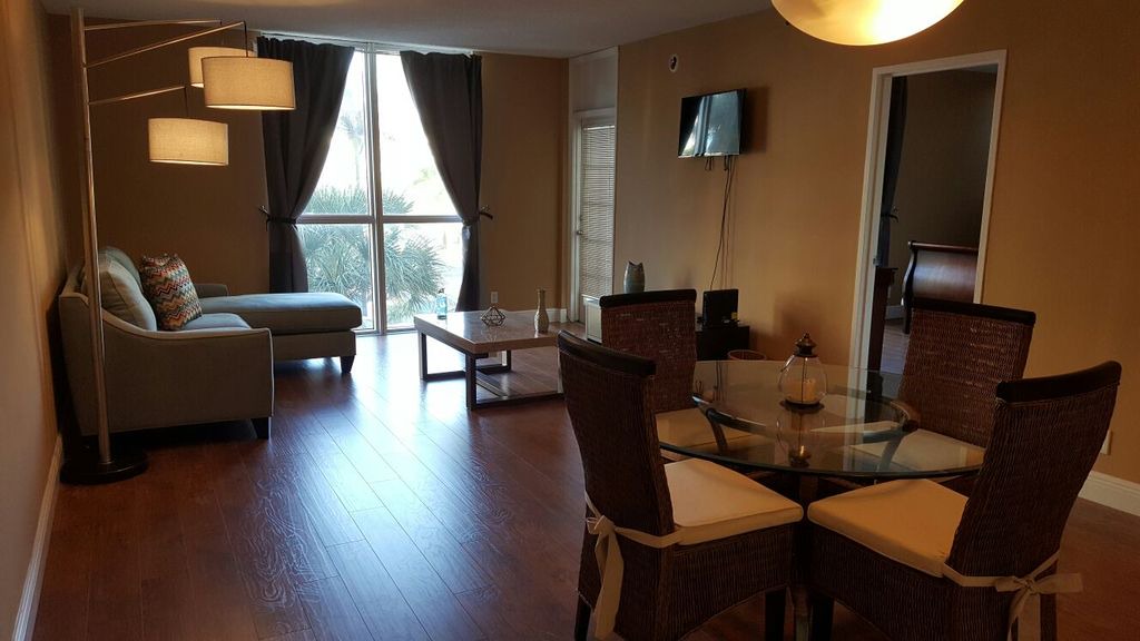 Photo of Livingroom in Hallandale Beach