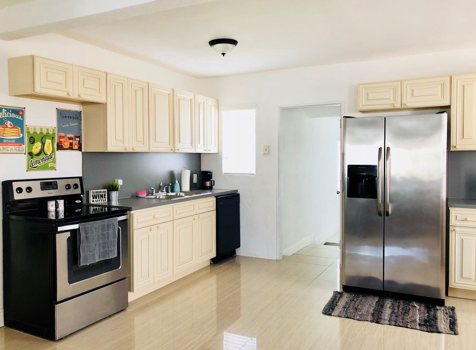 Photo of Kitchen in South Middle River