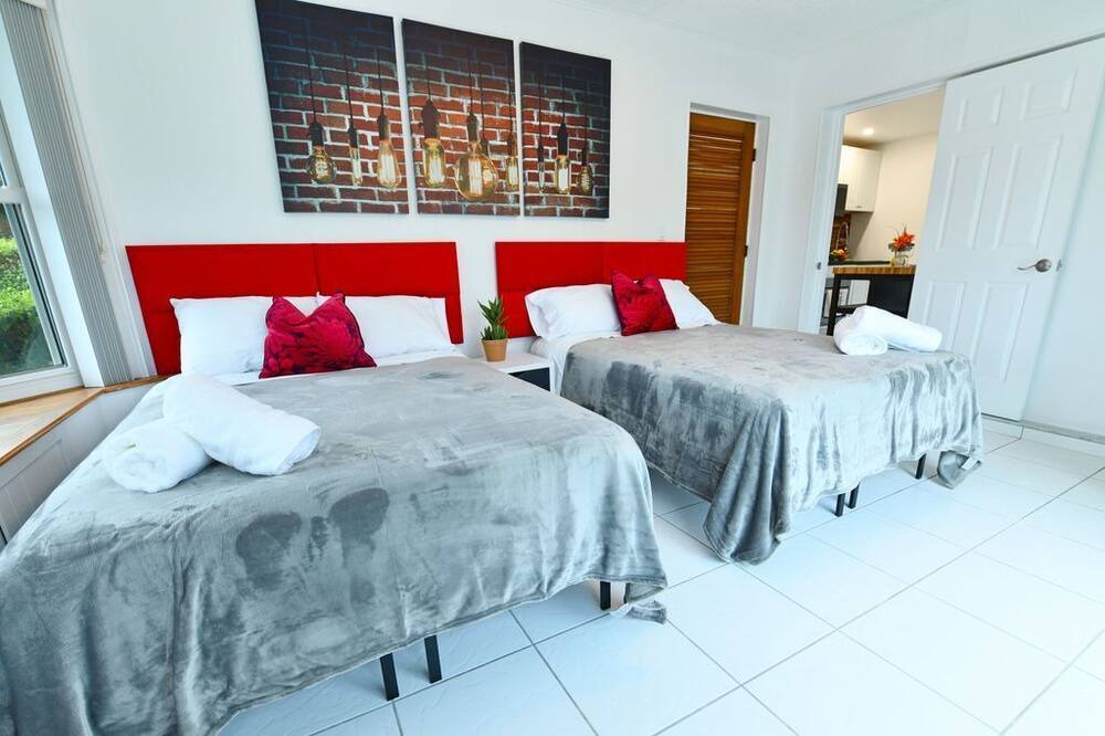 Photo of Bedroom in Coral Ridge Isles