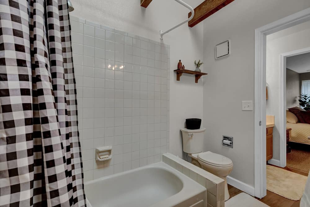 Photo of Bathroom in Village Seven