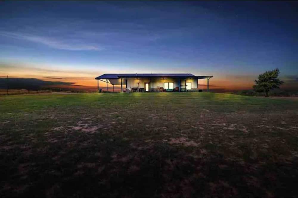 Photo of Outdoor in Moody