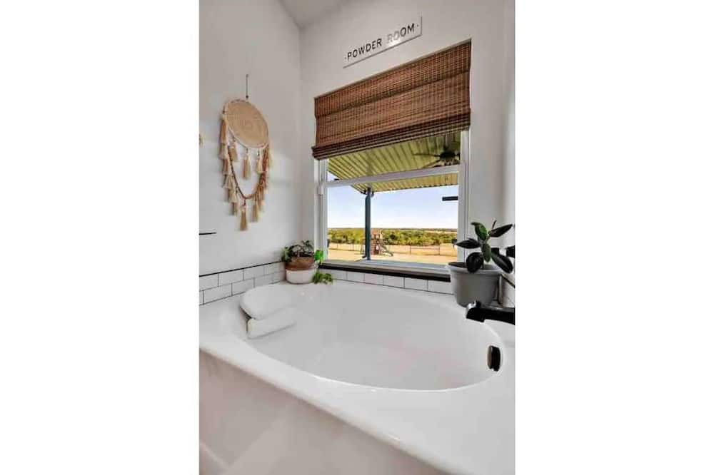 Photo of Bathroom in Moody